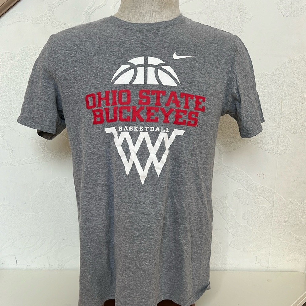 NIKE Ohio State Basketball Men’s Classic Scarlett Grey Graphic T-shirt Size L